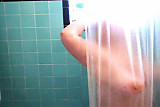 Dicke Titten unter der Dusche - Big Tits under a shower